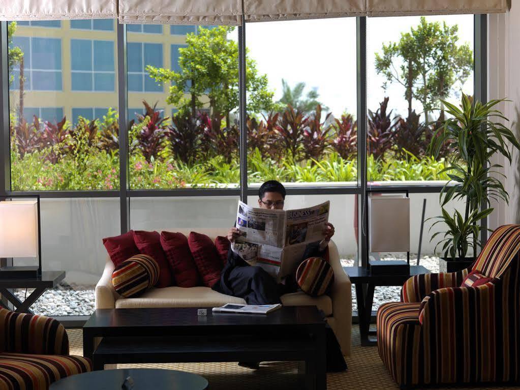 Staybridge Suites Yas Island Abu Dhabi By Ihg Exterior foto